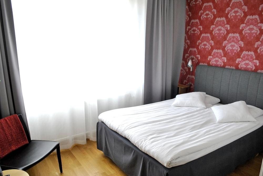 City Central Hotel Oerebro By First Hotels Dış mekan fotoğraf