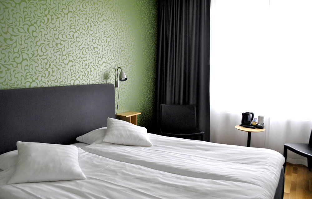 City Central Hotel Oerebro By First Hotels Dış mekan fotoğraf
